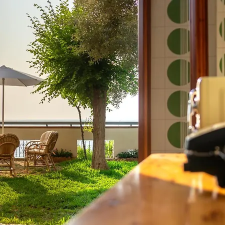 Il Giardino Dei Tramonti Di Ulisse Тропея