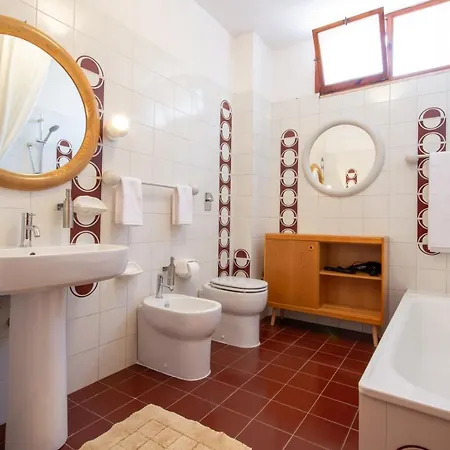 Апартаменты Il Giardino Dei Tramonti Di Ulisse